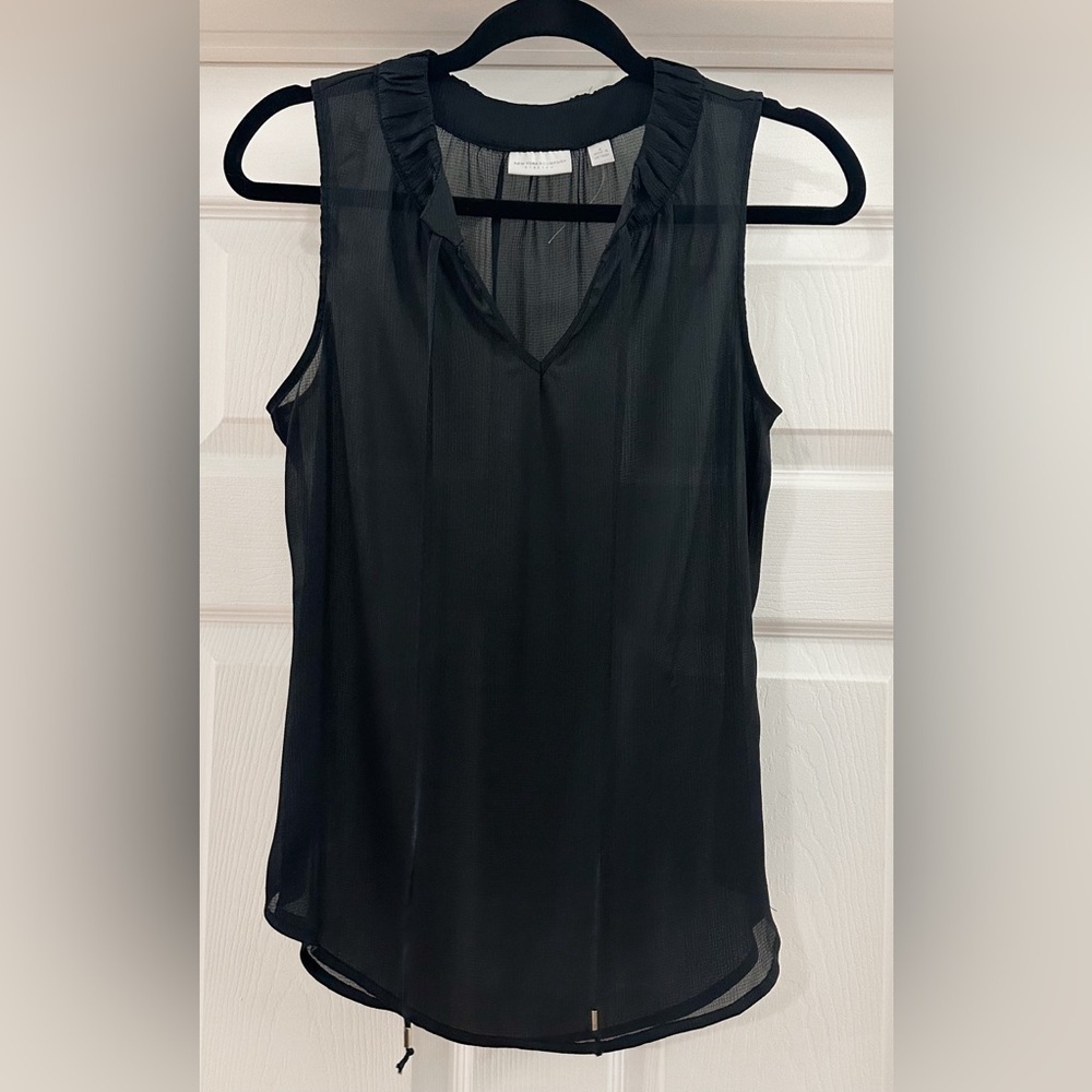 New York & Co. Sheer Sleeveless Tassel string collar Top Black sz Small